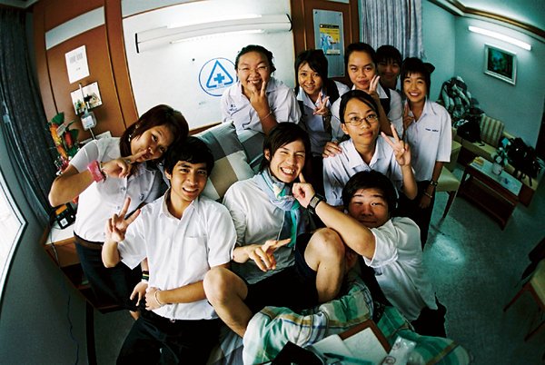 そうきたか！ニューハーフの多いタイの学校の心遣い #thailand #LGBT #gender #equality #トイレ studystayaustralia.com/newhalf/