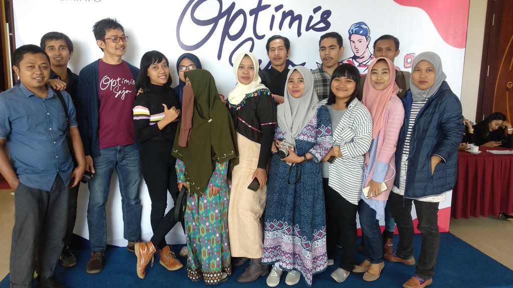 imajie_'s tweet photo. Anak muda gak boleh nyerah! Yang tua aja semangat masa kamu lemesss
#FlashPostingNTB #OptimisSaja @djikp https://t.co/FV04rWFbxI
