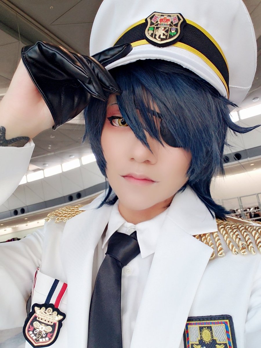 BEATSCosplay's tweet photo. Captain Shokudaikiri Mitsutada reporting for duty.

@ Comiket96

#cosplay #mitsu #mitsutada #toukenrabu https://t.co/4lyA6MAeRp