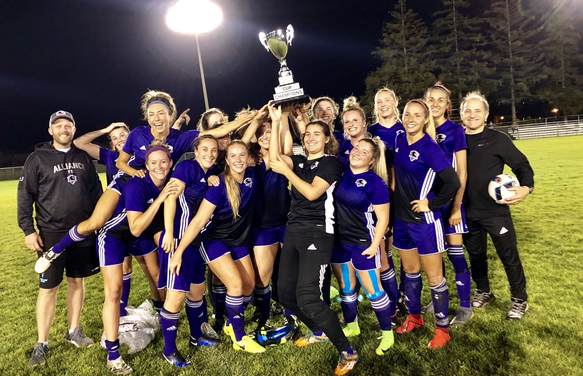 LAWSL1975's tweet photo. Congrats to the @AllianceFCLdn 1st div team on their cup final win vs #ByronFury. Very dominant performance. #lawsl #lawsl2019 #womenssoccer #lndont https://t.co/6tk0foeGil