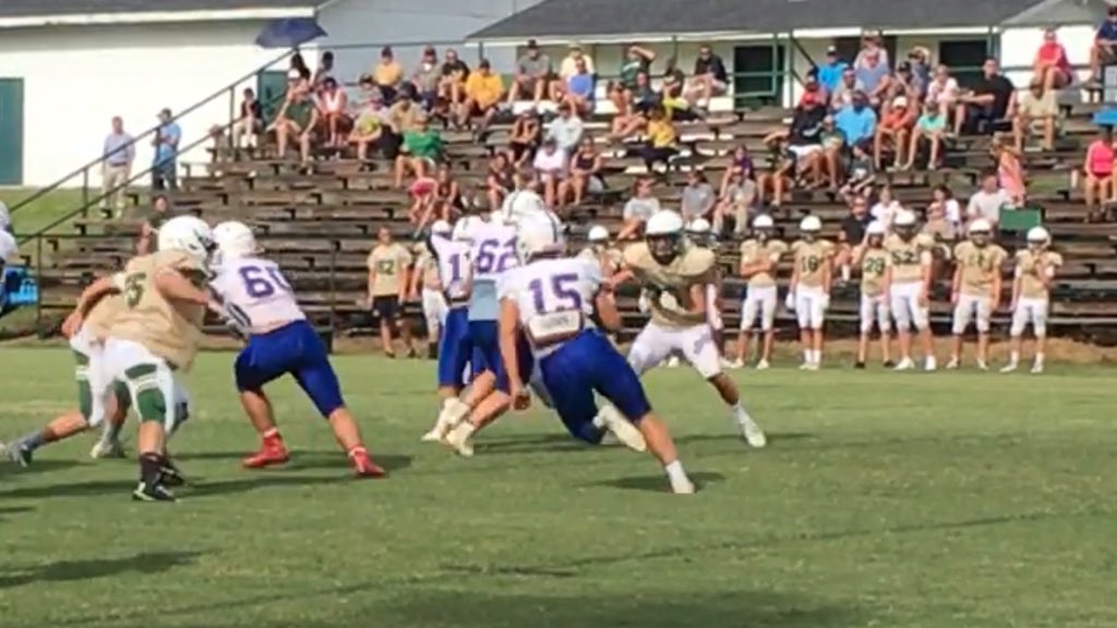 PMH4484's tweet photo. Blessed to watch my youngest son, Triston, play football! Excited to watch the Colonels play this year! Praying for Coach Anderson, his Staff and his Team to have a great season! #Copiah #GoColonels https://t.co/WDcgC0WK2a