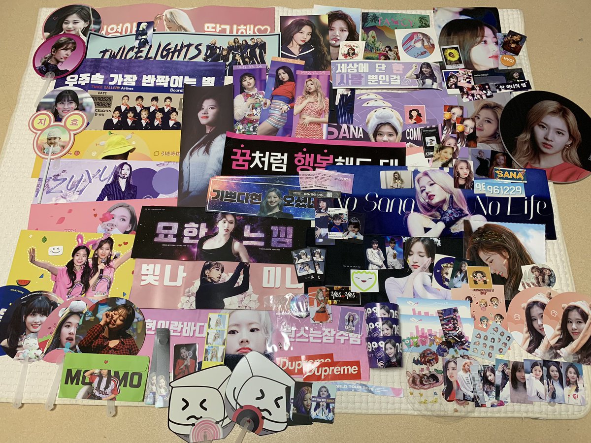 Markd_doong_'s tweet photo. #RT #이벤트 자주 밤에뭘먹엇더니..몸무게가 심각해서 ..아무래도 이벵열어서라도 빼야할것같아요..제목표는 8월20일까지 3키로 빼기..3키로 빼면  문상 5000원,2키로 빼면 문상 만원,1키로 빼면 트와이스비공굿,아예못빼면 티티앨범이나 빛콘때나눔받은 슬로건 전부 드려요 많은분들 인알도부탁드려용 https://t.co/7WDMKbHKs2