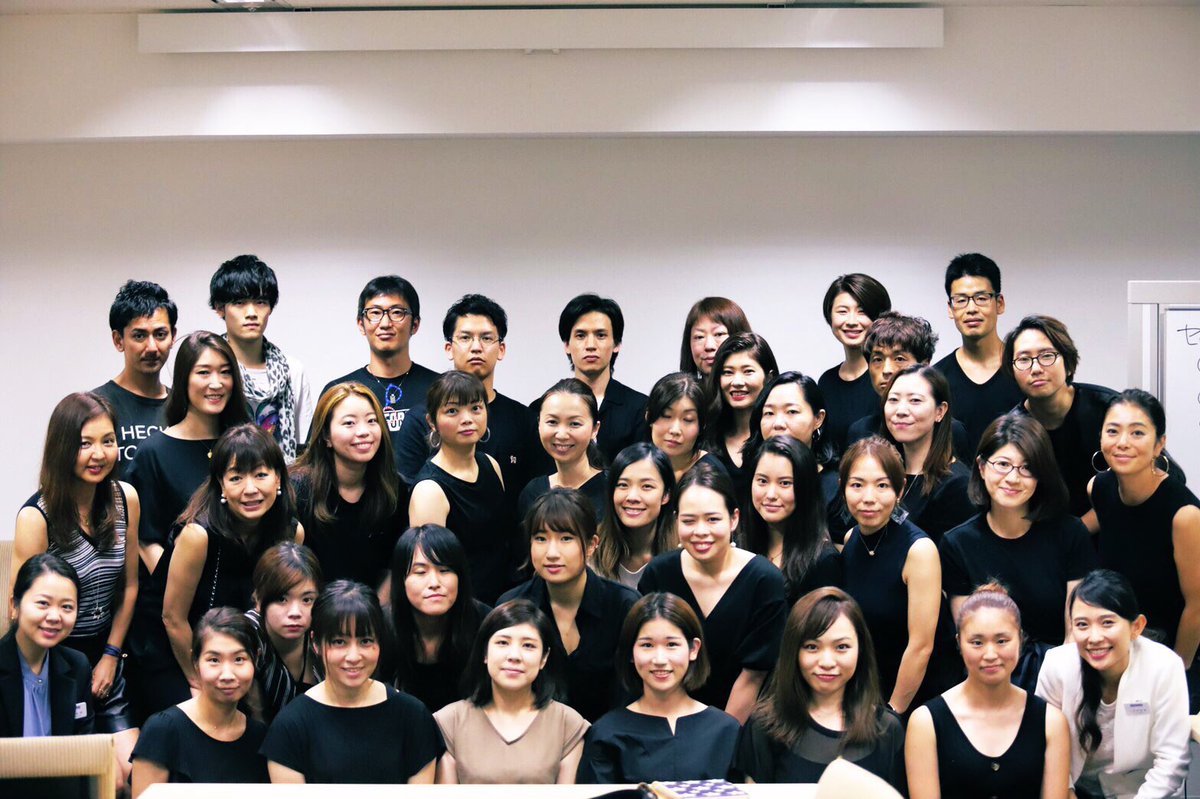 mosaaaaa_07's tweet photo. 【急募】
6月から、プロのメイクアップアーティストの方からメイクの仕方、選び方を勉強させて頂いてます！
練習台にな��てくれるモデルさんを探していて、気になる方はDMで連絡ください！！

全く僕と絡んだことない方でも大丈夫です、街角で振り返られるような　美人に仕上げます☆笑 https://t.co/drwgp76Faz