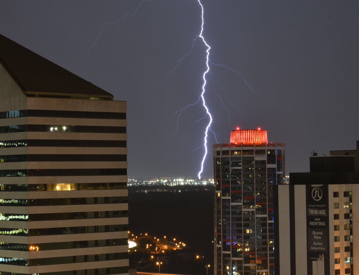 wallytee's tweet photo. Had a bit of a lightning show over #yeg tonite. #lightning #yeg #yegwx #instagramyeg #igyeg #stormwatching #yegstorms https://t.co/5uG2IwdrxL