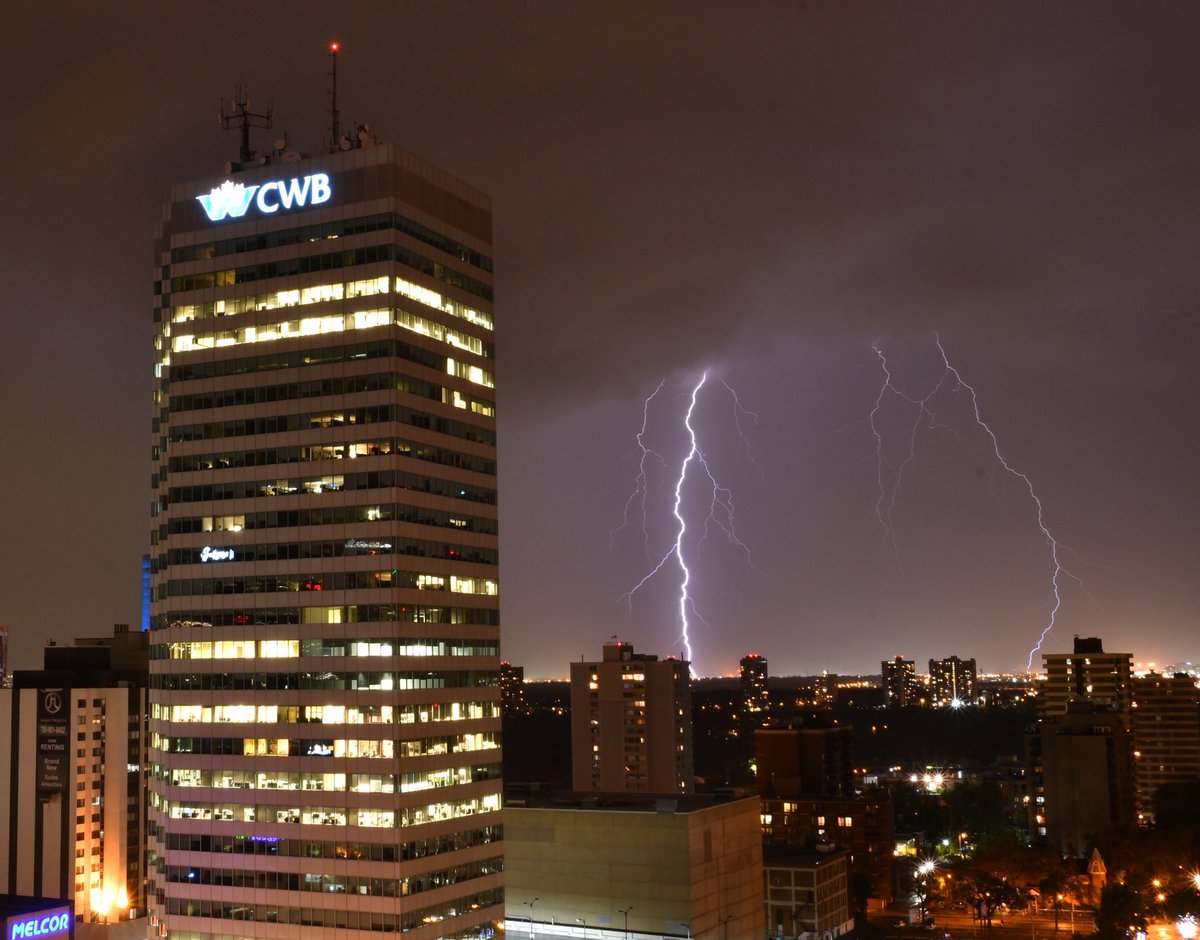 wallytee's tweet photo. Had a bit of a lightning show over #yeg tonite. #lightning #yeg #yegwx #instagramyeg #igyeg #stormwatching #yegstorms https://t.co/5uG2IwdrxL