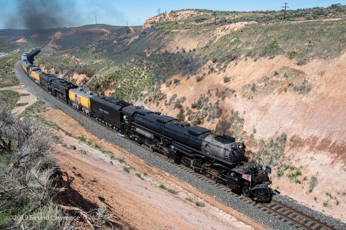 LArailhistory's tweet photo. Ride behind @UnionPacific #BigBoy4014 in October -- tix are on sale for Colton-Barstow @railgiants fundraiser trips. Big $$ but it's a BIG BOY: https://t.co/tsqJ61wg93 #trains #gotsteam #vintage @El4short pic https://t.co/tVi3jlOiPV