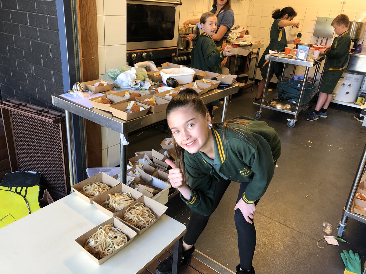 emusCPS2020's tweet photo. Cooking up a storm for our #culminatingevent today! So many delicious foods including dumplings and noodles made from scratch 🥟 🍜 https://t.co/6dlx5cTGkT