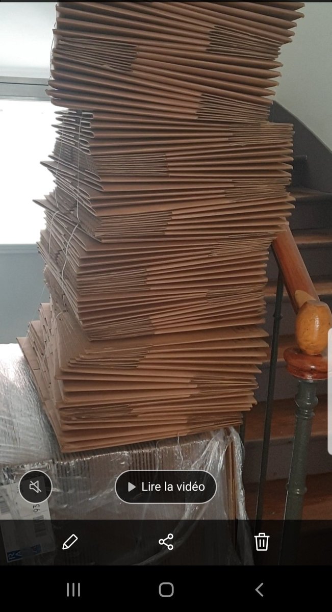 Ma 1ère livraison de cartons pour assurer le lancement de TOLYA open &amp; cook, le 1er kit recettes aux saveurs africaines prêt-à-cuisiner. C'est pour bientôt. Inscriptions sur tolya.fr