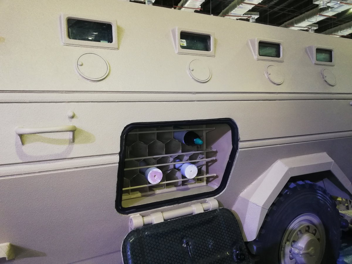 VinodDX9's tweet photo. #EDEX2018
#EgyptWeapon
Fahad vehicle carrying mortar. Rounds are stored both inside the vehicle and outside of it. https://t.co/26CXEWo1w5