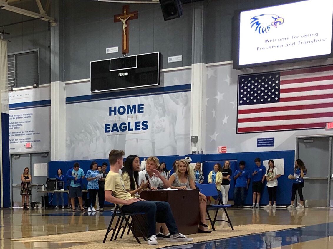 SMblyRequired's tweet photo. Had a great time welcoming all freshmen and transfer students today at SOARientation with our team and robot! 🦅💛💙 #WelcometotheNest #Classof2023 #GoEagles #WeareSM #team5805 https://t.co/fAoDPhCzbC