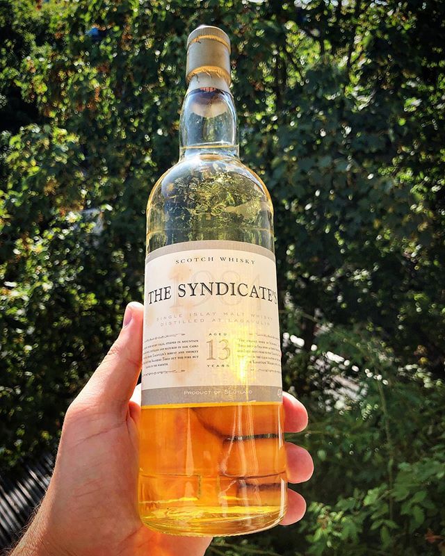 hostejoeri's tweet photo. The Syndicate never fails to deliver...like with this stunning #1984vintage #13yearsold #lagavulin 🥃🔥🥃 slainte friends!

#lagavulin #islay #ileach #kildaltoncoast #LagaMhuilinn #hollowofthemill #solumlochs #maltmill #portellen #classicmalts #classicm… https://t.co/v3qdIarq6n https://t.co/k3V9V9qOQD