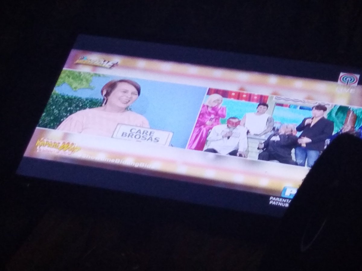 Alex15514357's tweet photo. #ShowtimeBidangBida LT😂 https://t.co/HgsBv67wxi