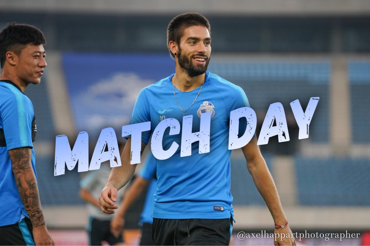 CarrascoY21's tweet photo. Ready for another one! 💪 #matchday guys! Dalian Yifang VS Jiangsu Suning #CSL #china #YC10 #DalianYifang
📸 @AxelHappart https://t.co/8k2lRt7NDN