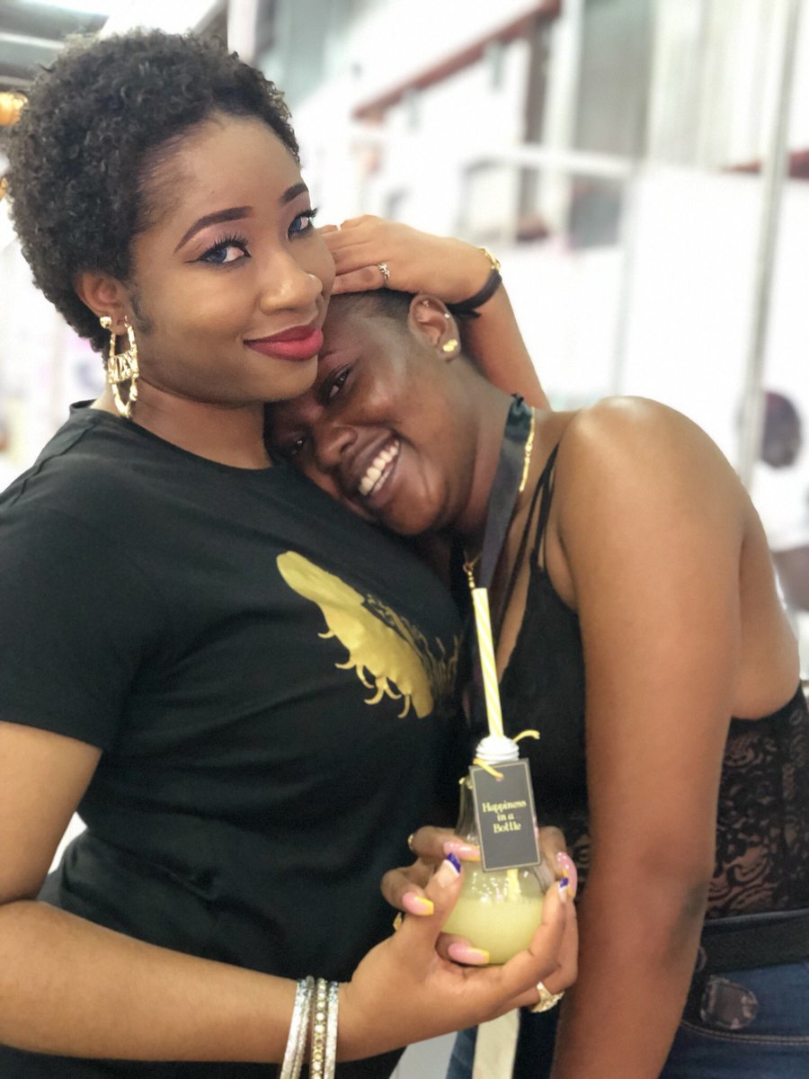 Wyld__Flower's tweet photo. Good Morning 🌞 
.
.
Two weeks ago , we sold our Signature “Happiness in a bottle” Bulb 💡 drink at the #ubamarketplace19 #ubamarketplace for the first time and people kept coming back for more !
.
Price : N1,500
Discount is available on bulk orders https://t.co/i8FGh6ACcf