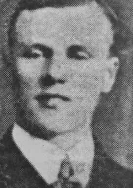 TheWFA's tweet photo. 10 August 1918: Cpl Harry Ellis. Born 1891 Somerset. Emigrated Toronto 1912. Married Alice April 1914. Son born April 1915. Enlisted May 1916. Served with 2 CMR #Somme16 #Vimy1917 #Amiens1918
#WW1
#CanadaRemembers
#WorldWarI
#LestWeForget
https://t.co/jiUgAr4s9z https://t.co/NFDVpPfvQd
