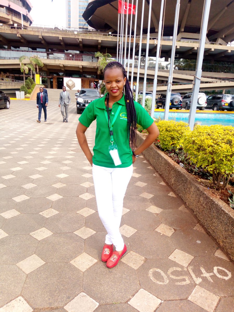 kerubo_hillary's tweet photo. We twitter girls that look like emojis😅😂....
Matching the colors of the Kenyan flag😎
We were here😌😂
#8thNationalScienceWeek https://t.co/5zyCizZscY