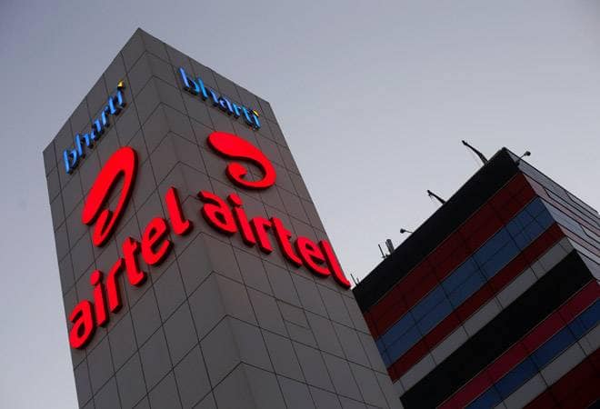 nedricknews's tweet photo. #India's third-largest operator by subscriber numbers, @airtelindia @Airtel_Presence , will shut down its entire #3Gnetwork between December to March of the current fiscal, the company's Chief Financial Officer (#CFO) #BadalBagri has told analysts.#BreakingNews #Airtel #NewsAlert https://t.co/3g62advF2L