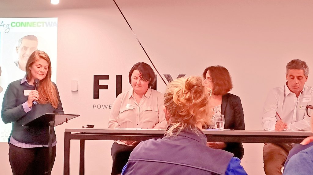 RRRNetwork's tweet photo. Great panel session with @whittingtonttev from @WAFarmers, @NicolleJenkins from  Hub Marketing and Larissa Taylor from @GrainIndustryWA at the @AgConnectWA Conference #agconnectwa https://t.co/95uyQvCbap