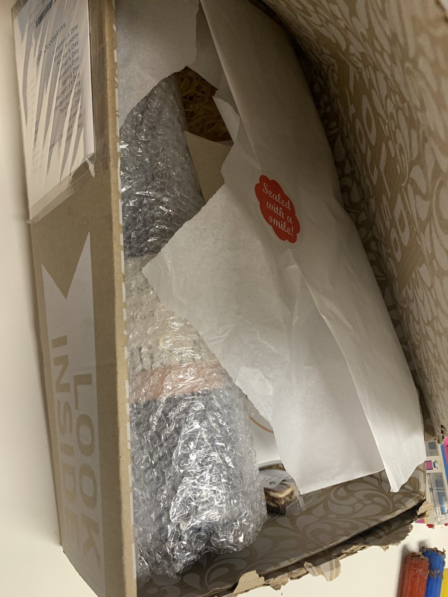 leCordeurG's tweet photo. @NetFlorist I bought a box of goodies for my husbands bday yesterday. It arrived at 8:30pm and had been broken open and stuff is missing! He said a plant fell on it 🤣 I would like this replaced please https://t.co/Z9BaAdHapR