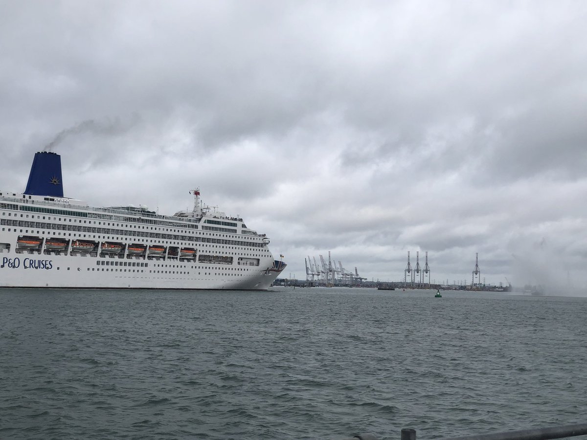 NealHusseyUK's tweet photo. A fitting #FarewellOriana After 24 of dedicated service to @pandocruises https://t.co/kaGssI2I8I