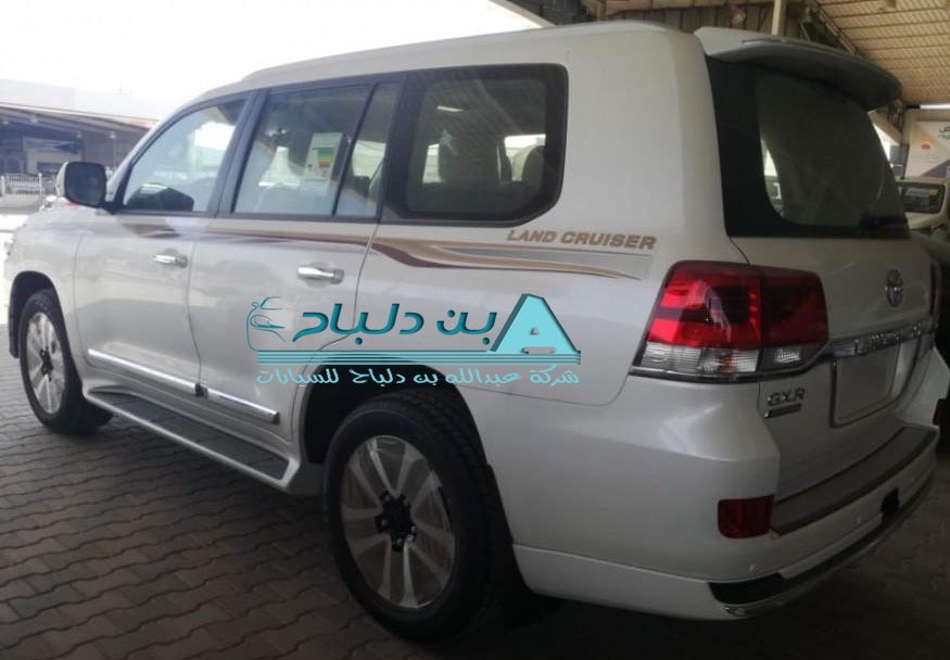delbahgroup's tweet photo. ماركة السيارة : توياتا لاندكروزر
نوع السيارة : جي اكس ار جراند تورينج
موديل السيارة : 2019
وكيل السيارة : بريمى
عداد السيارة : أصفار
الألوان المتوفرة : أبيض 

مواصفات السيارة

- محرك 8سلندر بنزين
-قير اتوماتيك
- تشغيل عن يعد
- تشغيل بصمة 
- دخول ذكي
- مثبت سرعة
- فتحة سقف
- شاشة https://t.co/zeGm24mYYf