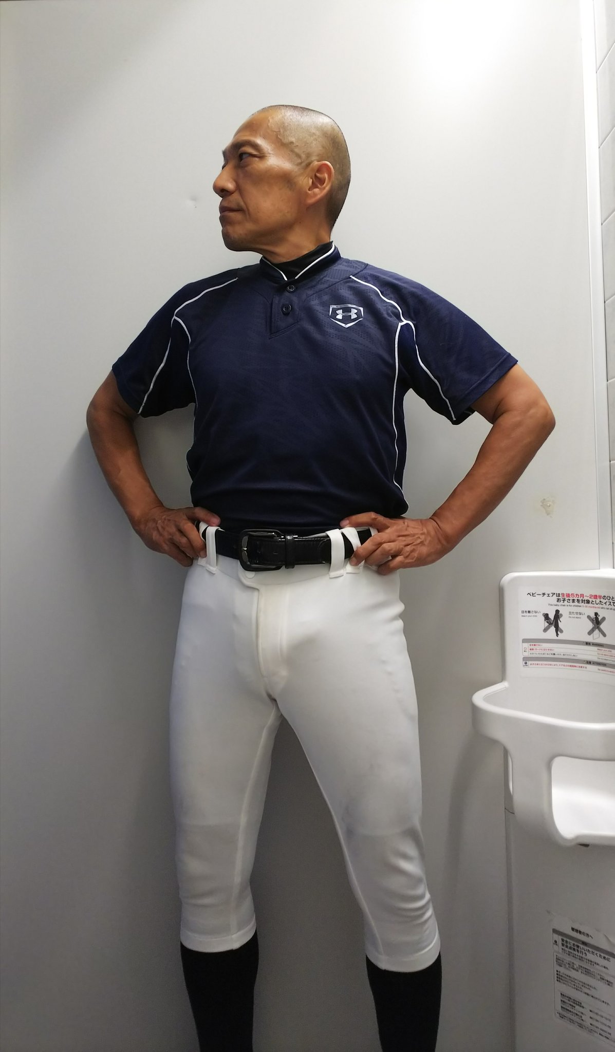 スラパン坊主 On Twitter 今日から夏休み 朝から野球ユニ着てランチに買い物にと ショッピングセンターでトイレに寄ったついでにパチリ 自撮りは疲れる Https T Co Azn2jjjqkp Twitter