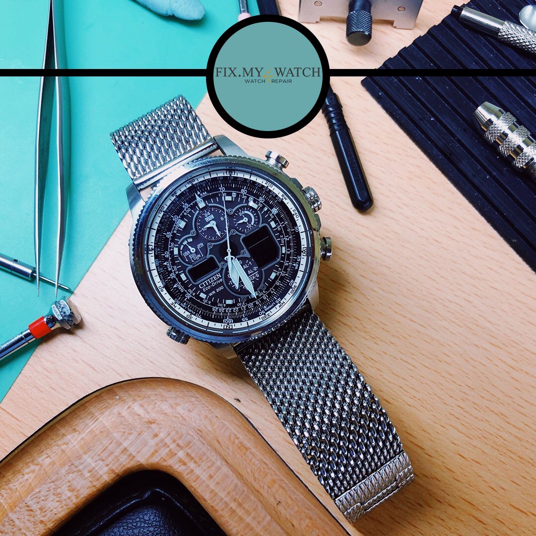 FMWHorologists's tweet photo. How can a watch run without a battery?! 😱

https://t.co/Ra67QtPlyy

#Watches #WatchRepair #FixMyWatch https://t.co/ktgqsAhYSS