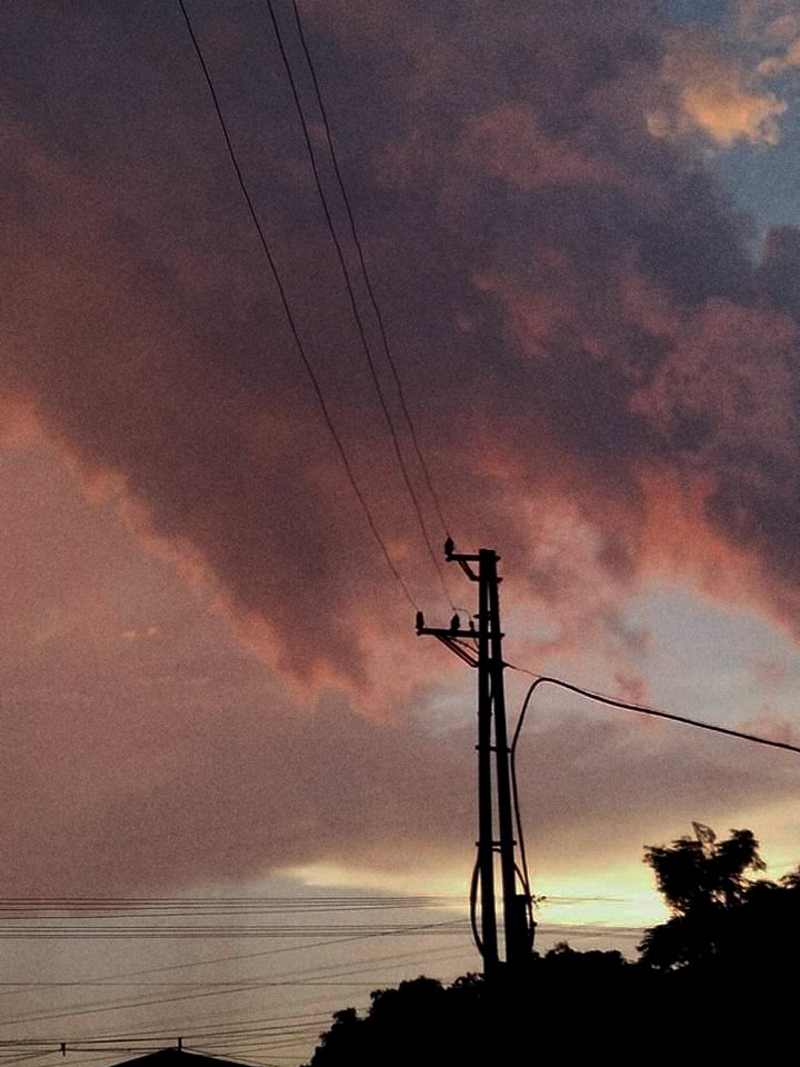 BtsYof's tweet photo. I love sky ❤@bts_twt https://t.co/7VQahAbyI7
