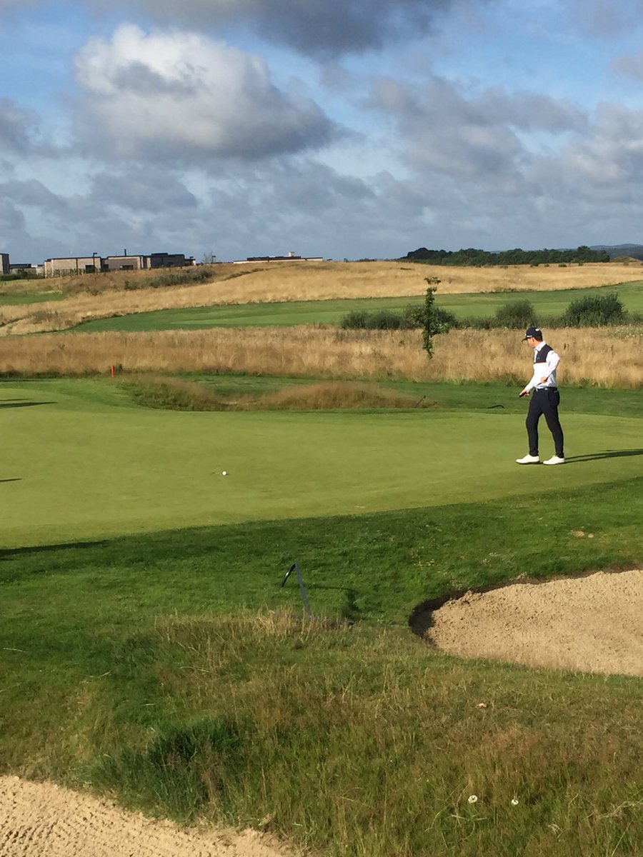 On range at 7am. Signs for another 67. -10. Restart at 20 am. #MadeInDenmark ⁦@waltonheath_gc⁩ ⁦@BlackStarSports⁩ 👍☀️