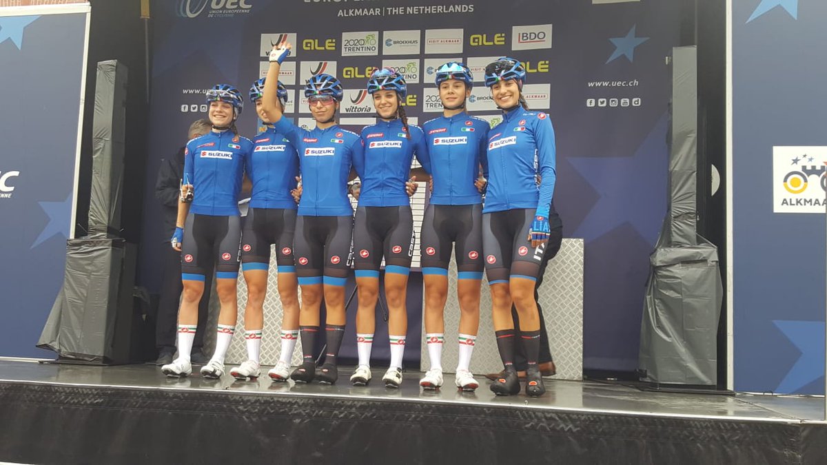 Federciclismo's tweet photo. Terzo giorno di gare, si parte con la prova in linea donne juniores #NazionaleCiclismo🇮🇹 in gara con #CamillaAlessio #GiorgiaCatarzi #SofiaCollinelli #LaraCrestanello #EleonoraGasparrini #MatildeVitillo #EuroRoad19 🤞💪💪💪 https://t.co/JJ2oSNPagz