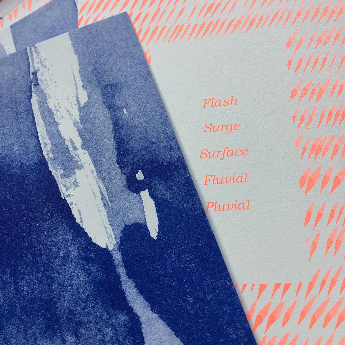 FelicityBristow's tweet photo. #toolsforsurvival peek at my new limited edition of ‘Flood mark’ books only ten kits available! £40 a kit 📘📘✏️💙🧡
.
.
.
Includes 1 no. limited edition postcard and 2 no. Limited edition ‘flood marks’ books
#riso #fluroorange #mediumblue https://t.co/m4CTMkA1Py