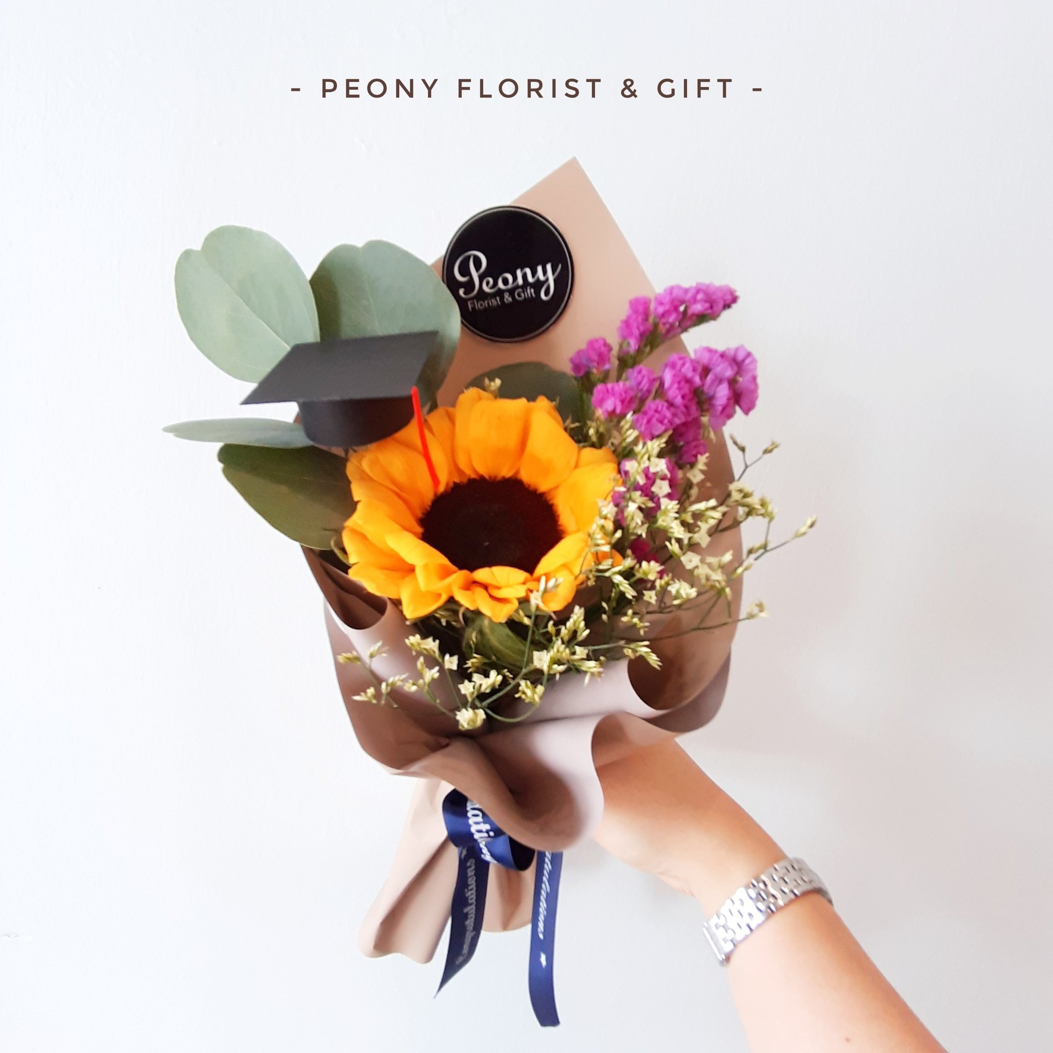 Twitter 上的peony Florist Gift 致青春不散 毕业季花束 Graduation Bouquet With Diy Mortar Board Whatsapp To Pre Order 6016 655 74 6013 340 1045 Peonyfloristandgift Klflorist