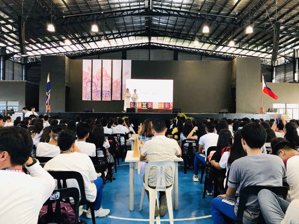olaaddushs's tweet photo. Nangyayari Ngayon | Timpalak sa Talumpati sa Bilang Pambungad na Palatuntunan sa Buwan ng Wika na may temang “Wikang Katutubo: Tungo sa Isang Bansang Filipino” #ADDUSHS #AMDG https://t.co/2OvAKWmATW