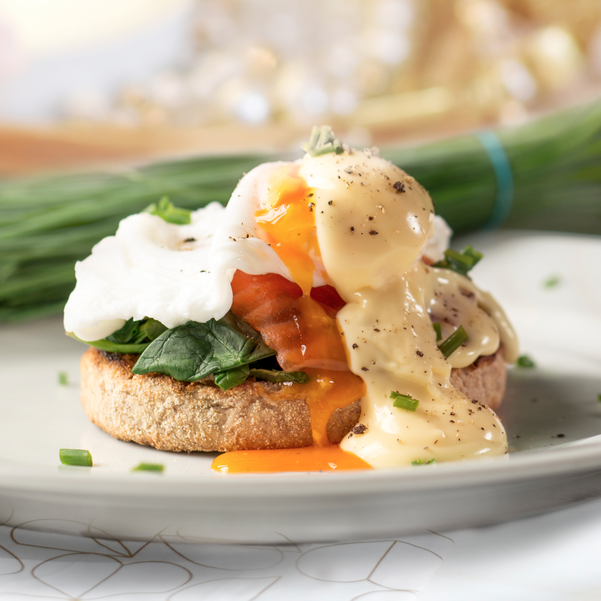 caffeconcerto's tweet photo. Our Egg Florentin for breakfast, perfectly cooked poached eggs on a choice of Scottish smoked salmon or honey roast ham, glazed with a generous serving of Hollandaise sauce on heaps of sautรฉd spinach. Bellisimo!!
#breakfastlondon #breakfastinlondon #londonbrunch https://t.co/2y1RqpVLN4
