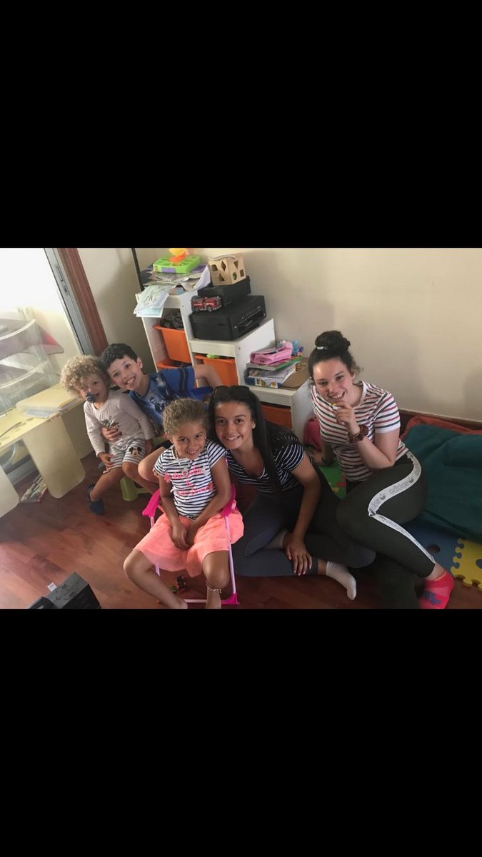 PaulTyredagh81's tweet photo. 3 of my grandkids in the #LimerickPosse met up with 2 of my 3 grandkids of the #LondonPosse. ๐๐ https://t.co/nleWfE39OR