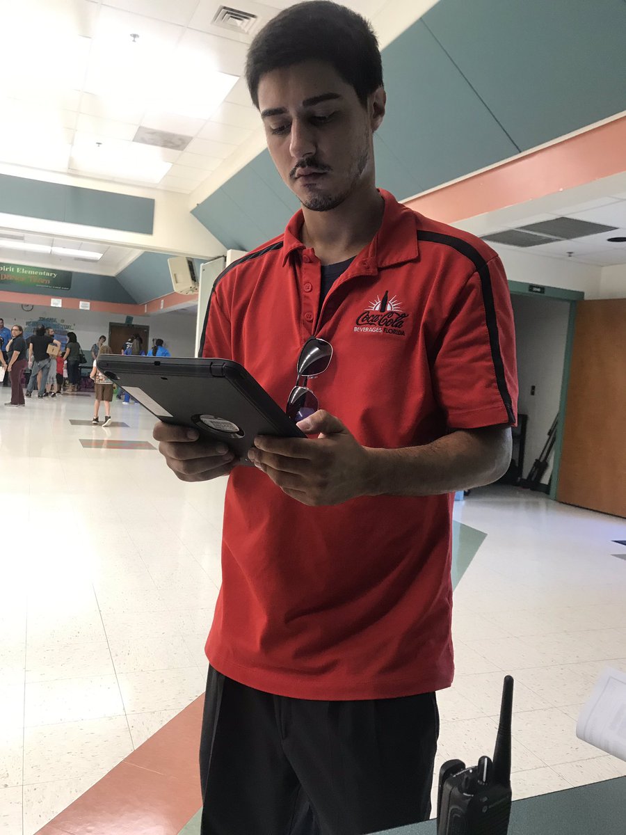 MJKestory's tweet image. Very smooth Meet the Teacher  @spiritbelieves with the use of @MicrosoftForms for car tag registration. Pre registration was a HUGE time saver too! Ask your #VCSPLL how to set it up for you!