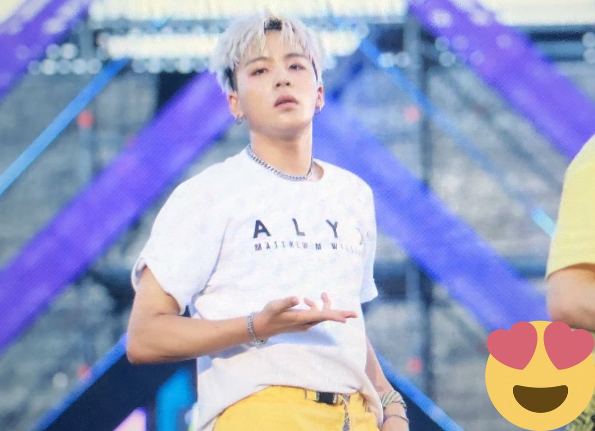 8eight_H's tweet photo. 190809 인천 왕산마리나 플뷰
#D_CRUNCH #HYUNHO #현호
 #디크런치 #ヒョンホ #이현호 
 
@DIA_CRUNCH https://t.co/Sd6A0iubex