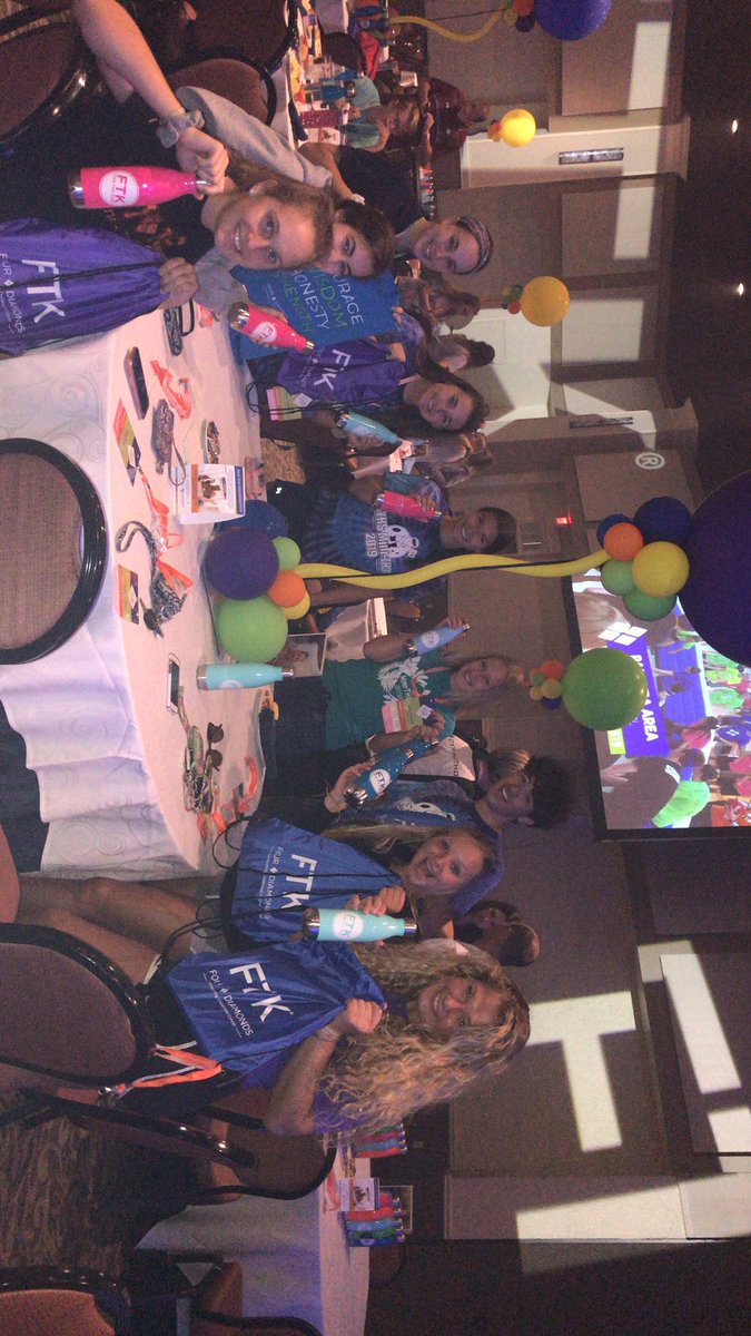 CYHS Mini-THON is in the house and ready to party!!💠🎗 #mtls19 #rollcy