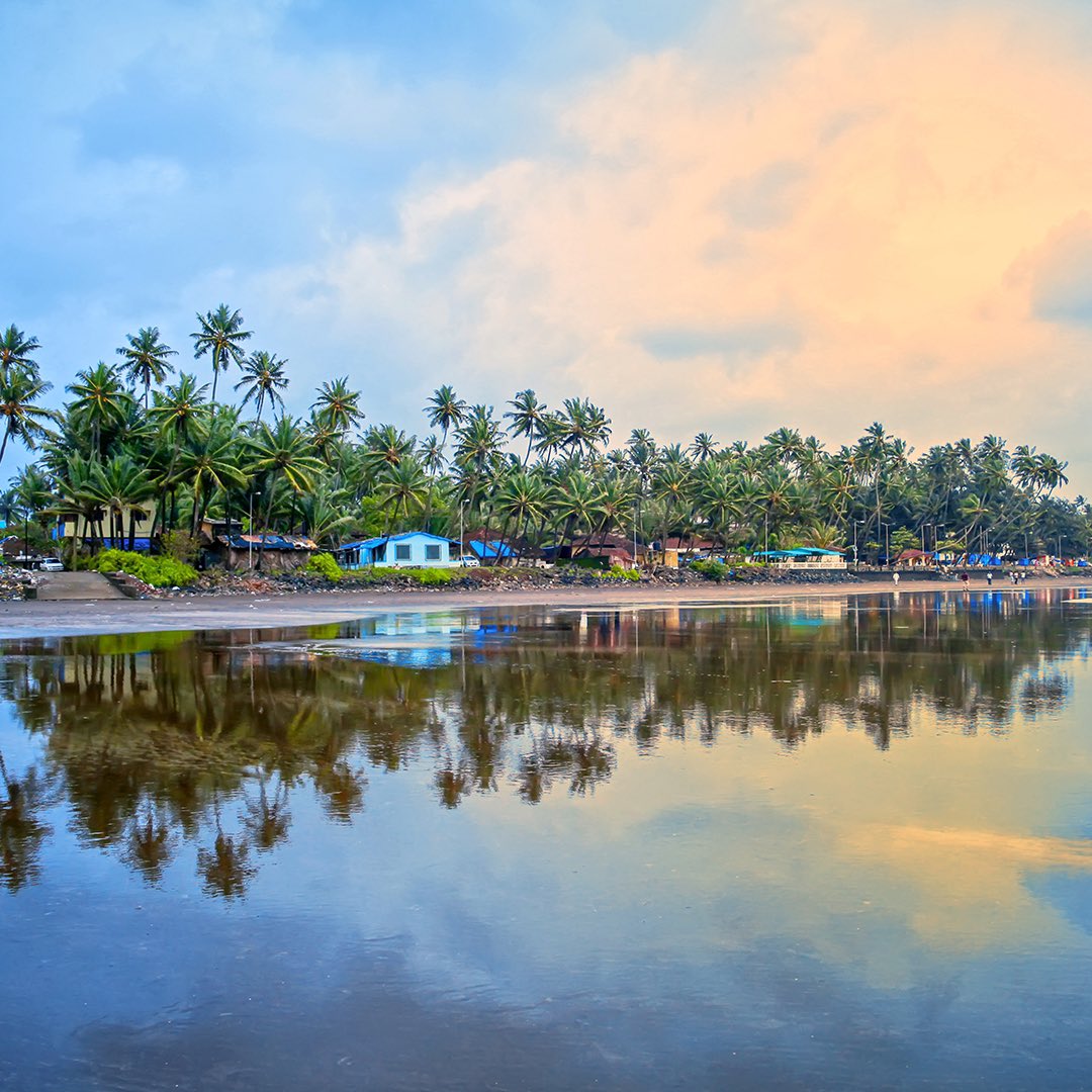GoodwindMoto's tweet photo. Let’s hear you rev that engine to ride along the scenic beauty of coastal India, culminating in a historical journey to 14th century India. Your riding deserves to be taken to the premium level on your upcoming vacation.

#GoodwindMotoTours
#FeelGoodDoGood 
#RideTheDifference https://t.co/3WJuMLIcIa