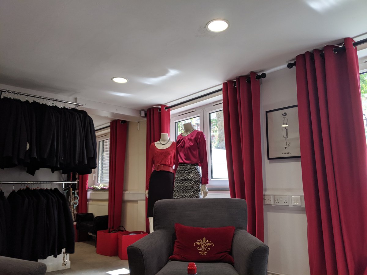 TiershaTweets's tweet photo. Thank you to @dressforsuccess for kitting out our Deqa ready for her interview and placement with @BofAML /@CBRE 
She's all ready for her interview on Tuesday! 
#movingintowork https://t.co/glpfIkMRQh