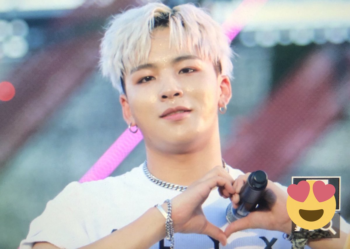 8eight_H's tweet photo. 190809 인천 왕산마리나 플뷰
#D_CRUNCH #HYUNHO #현호
 #디크런치 #ヒョンホ #이현호 
 
@DIA_CRUNCH https://t.co/Ta6gCiQW4G