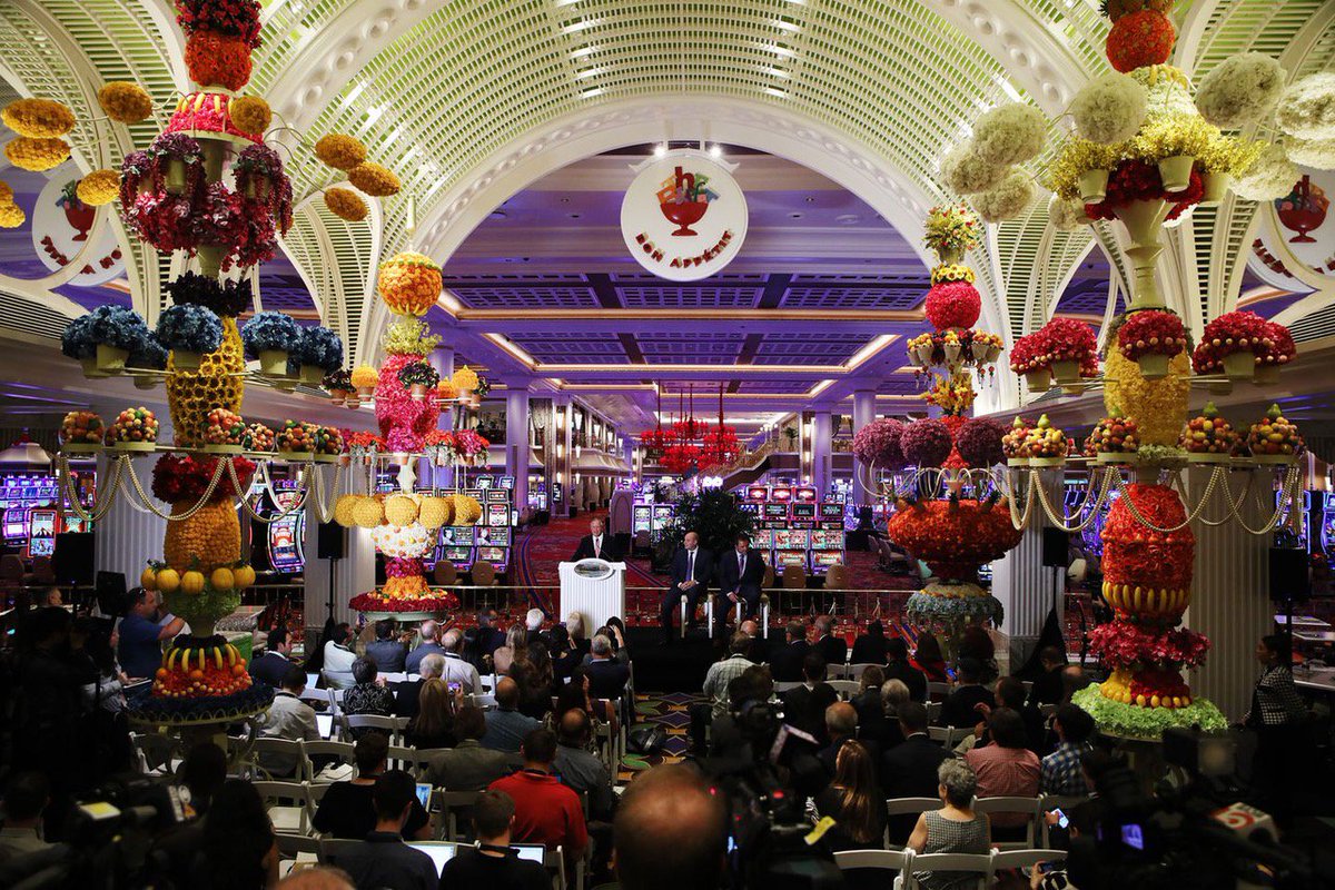 prestonrbailey's tweet image. I am so happy to Introduce my third carrousel Installation.
One in Las Vegas, another in Macao, and now, Boston. 🎠

#PrestonBailey #PBLive #NeverUntilNow @bostonglobe