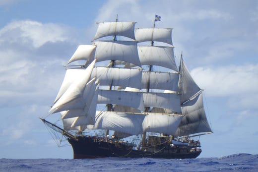 DTMLambton's tweet photo. Tall Ships, ARTZscape, AND Borderfest all in one weekend!

Find out more on how you can enjoy three days of awesome outdoor action in Sarnia-Lambton.

#DiscoveriesThatMatter 

https://t.co/Ze3AofHaZ6 https://t.co/yrkdfaOTdP