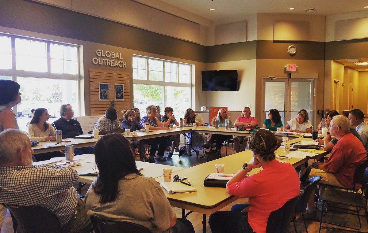 NashuaPAL's tweet photo. #BuildingOnHope meeting of the minds this morning - great ideas flowing #BuildingDreams #EveryKidDeservesAPAL https://t.co/SMZre3IXJq