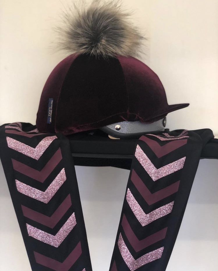 foxyonex's tweet photo. Chevron love😍 How gorgeous are all these sets? Stand out from the crowd in Foxy Equestrian🦊 https://t.co/SqjyRECXC5
