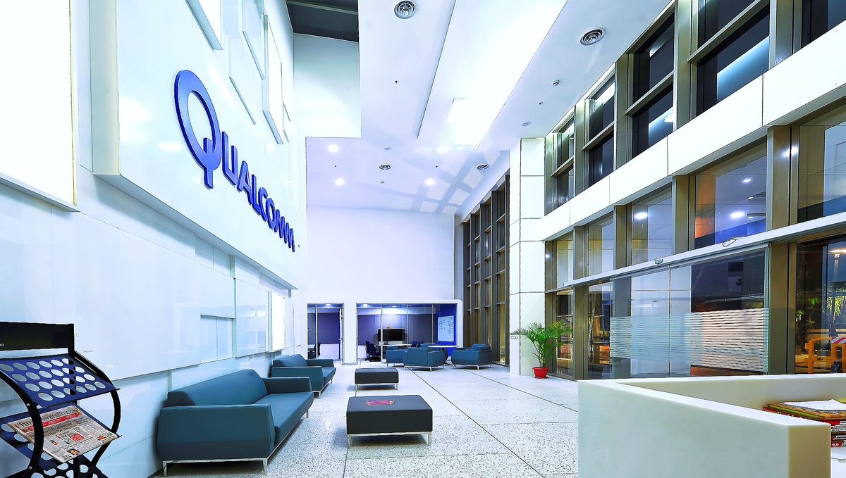 BrawnGlobus's tweet photo. For @Qualcomm's HQ, we sought to imbue the workspace with a high-tech setting that would resonate with the aspirations of the brand. 

The execution caters to unprecedented demands for modern offices as India adopts next-generation infrastructural solutions across all sectors. https://t.co/2IcJfsm90e