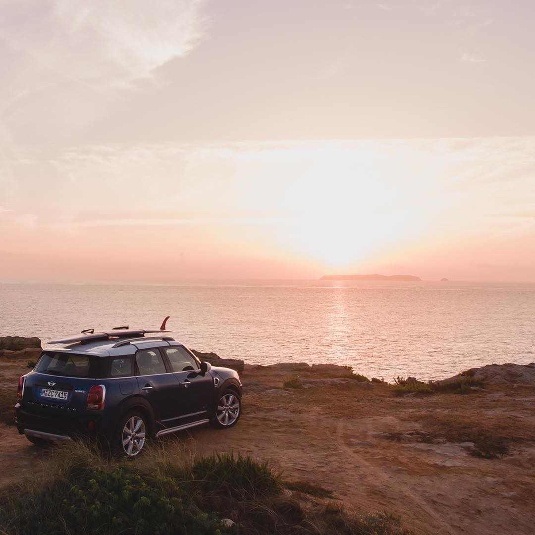 MINIOfficial_IN's tweet photo. This weekend, collect moments. 
#AddStories #MINICountryman https://t.co/iBon3wCNZu
