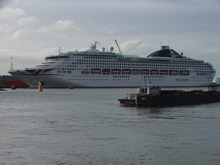 Tensions dans le Golfe Persique : P&amp;O annule sa saison au Moyen-Orient
jeunemarine.fr/breves/tension…