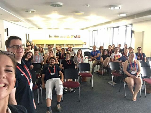 EstudiantesRSEF's tweet photo. Hola mundo! Estrenamos #Twitter con esta foto de nuestros delegados reunidos en Colonia. ¡¡¡Mañana empieza la International Conference of Physics Students 2019!!! #ICPS2019Cologne #DelegateDay #SerDeLaRSEFMola https://t.co/YC6B4bymQ6