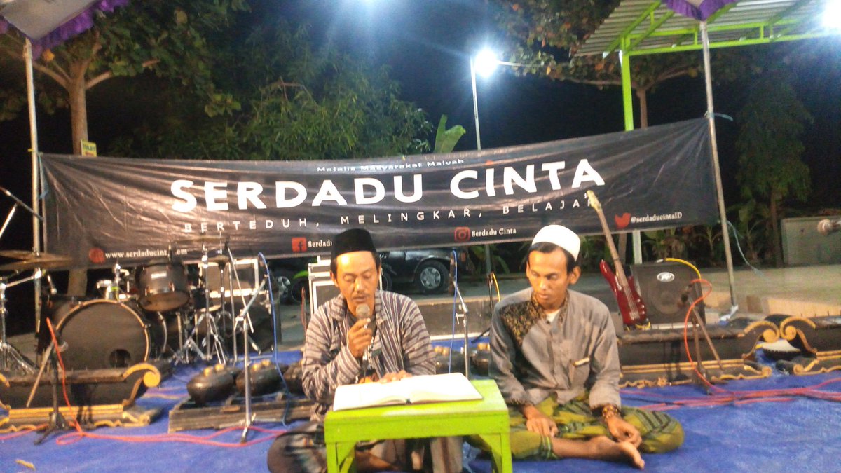 SerdaduCintaID's tweet photo. Kang Kumbo membuka sesi awal rutinan malam ini dengan Nderes Alqur'an #SCAgustus https://t.co/qPGv2WXsHE